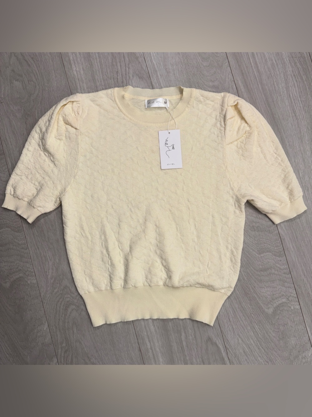 Knit Mix Cream Lightweight Sweater Women’s Medium Soft Minimalist Pullover